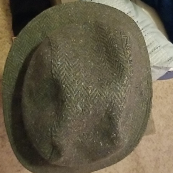 Hat - Picture 4 of 4